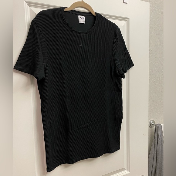 Zara - Ribbed t-shirt - Picture 1 of 3